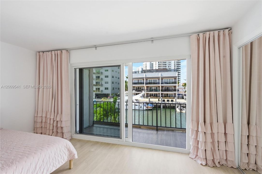 For Sale: $710,000 (3 beds, 2 baths, 1640 Square Feet)