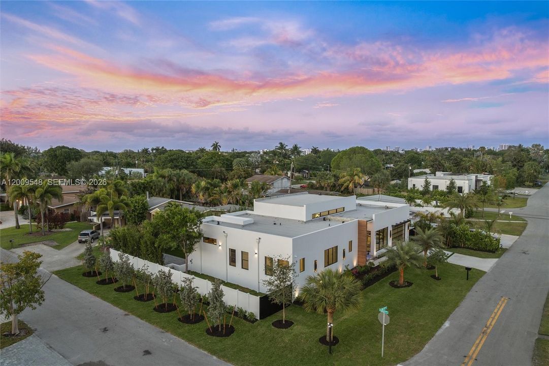 En Venta: $3,000,000 (4 camas, 4 baños, 3000 Pies cuadrados)
