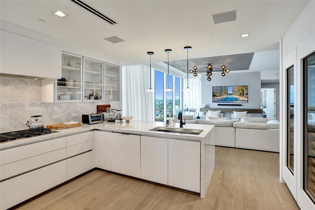 En Venta: $6,399,000 (3 camas, 5 baños, 3301 Pies cuadrados)