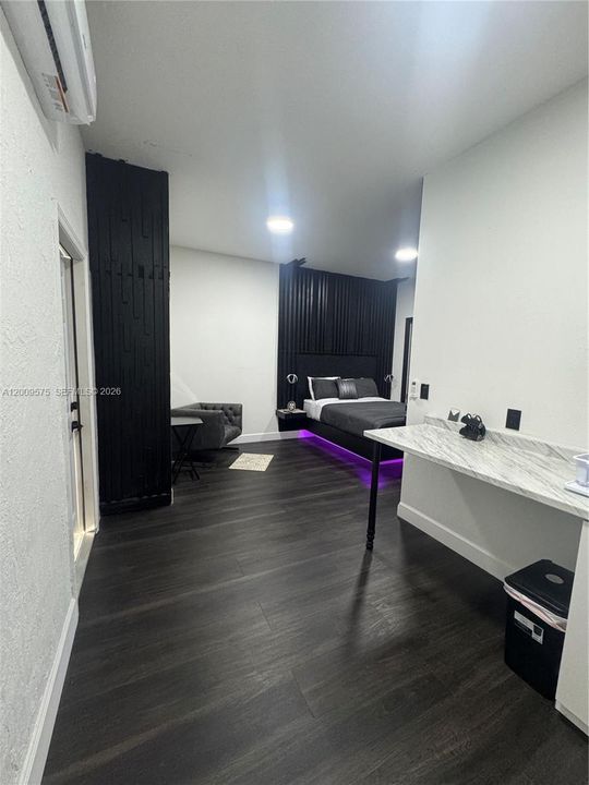 En Renta: $1,500 (1 camas, 1 baños, 2560 Pies cuadrados)