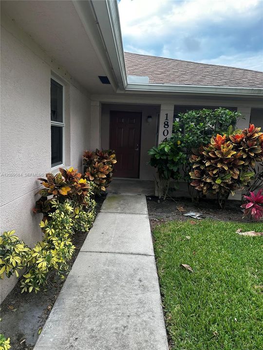 For Rent: $1,900 (2 beds, 2 baths, 1286 Square Feet)