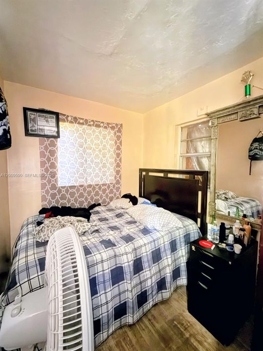 For Sale: $695,000 (0 beds, 0 baths, 1920 Square Feet)