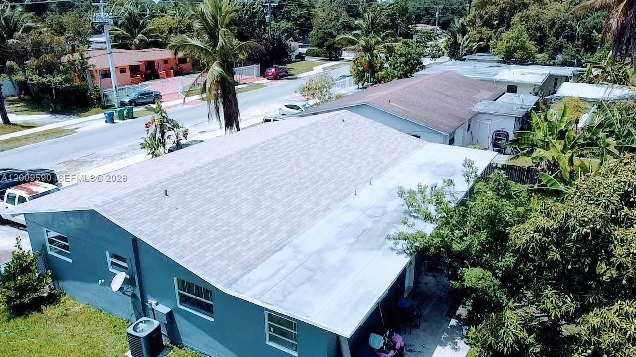 For Sale: $695,000 (0 beds, 0 baths, 1920 Square Feet)