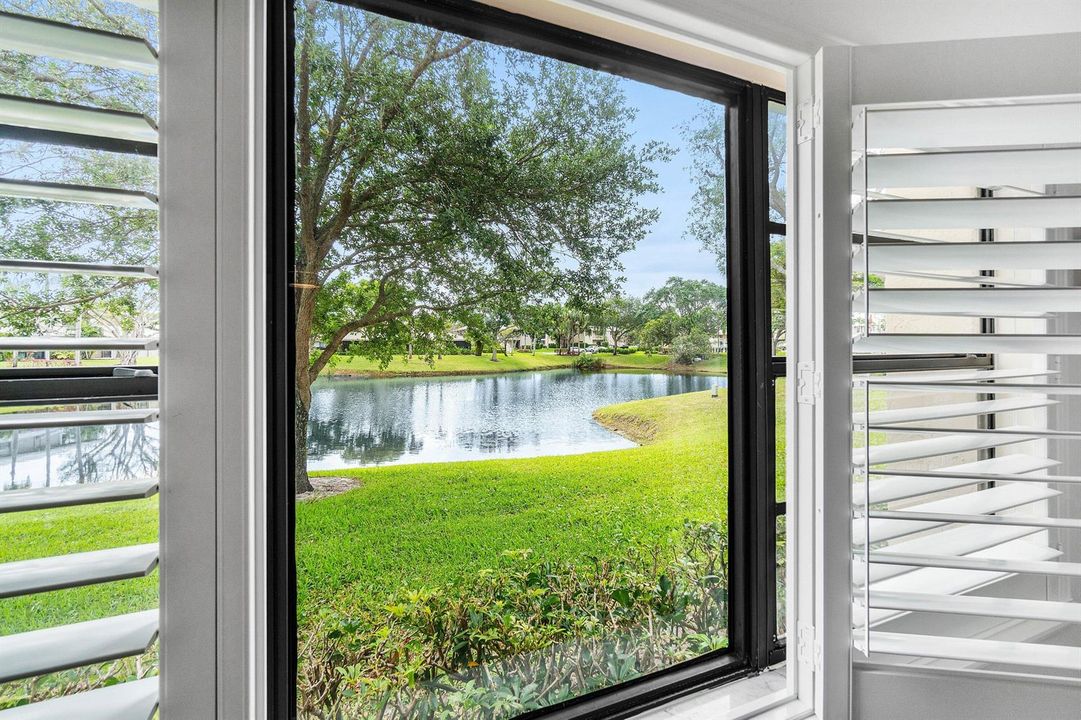 w/ East-Facing Lake Views