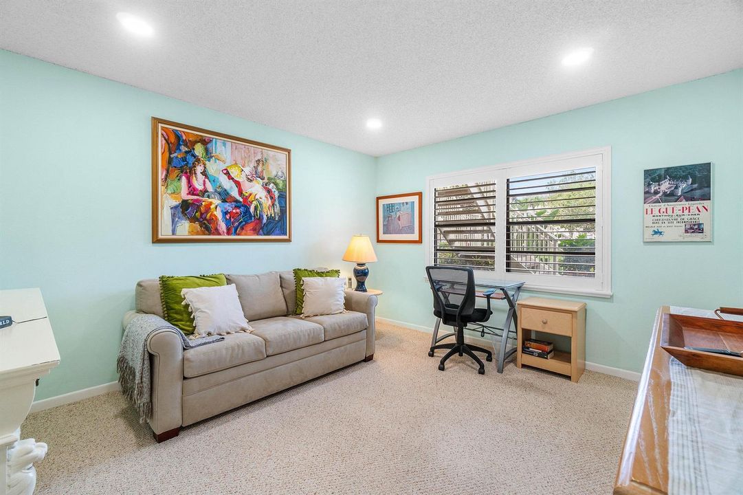 2nd Bedroom