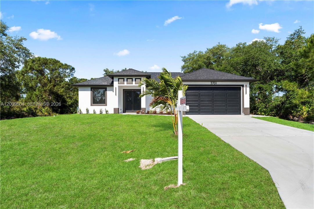 En Venta: $335,000 (3 camas, 2 baños, 0 Pies cuadrados)