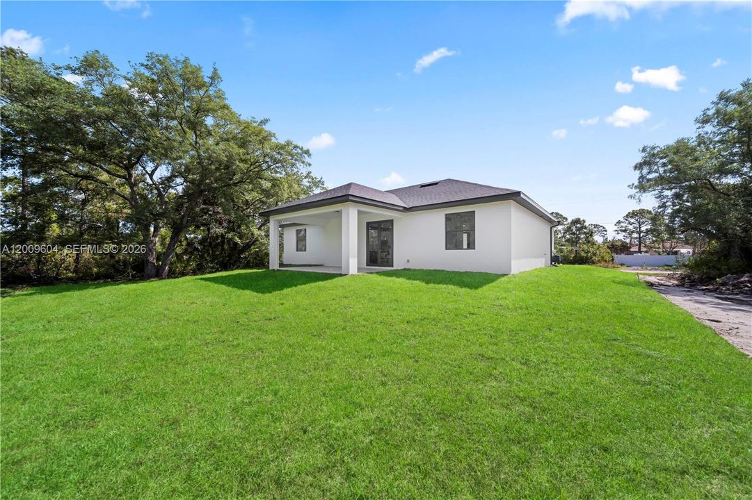 En Venta: $335,000 (3 camas, 2 baños, 0 Pies cuadrados)
