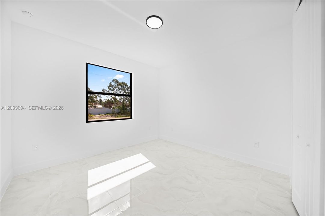 En Venta: $335,000 (3 camas, 2 baños, 0 Pies cuadrados)