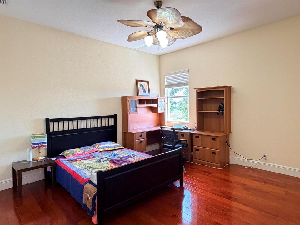 Guest Bedroom 3_1