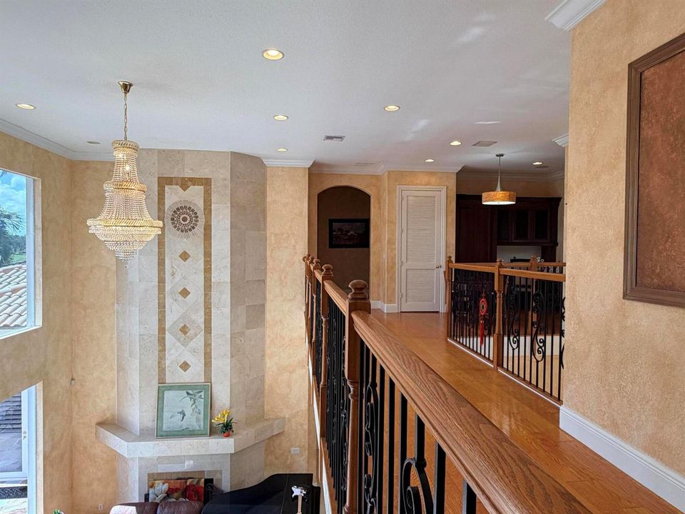 Upstairs Hallway 1