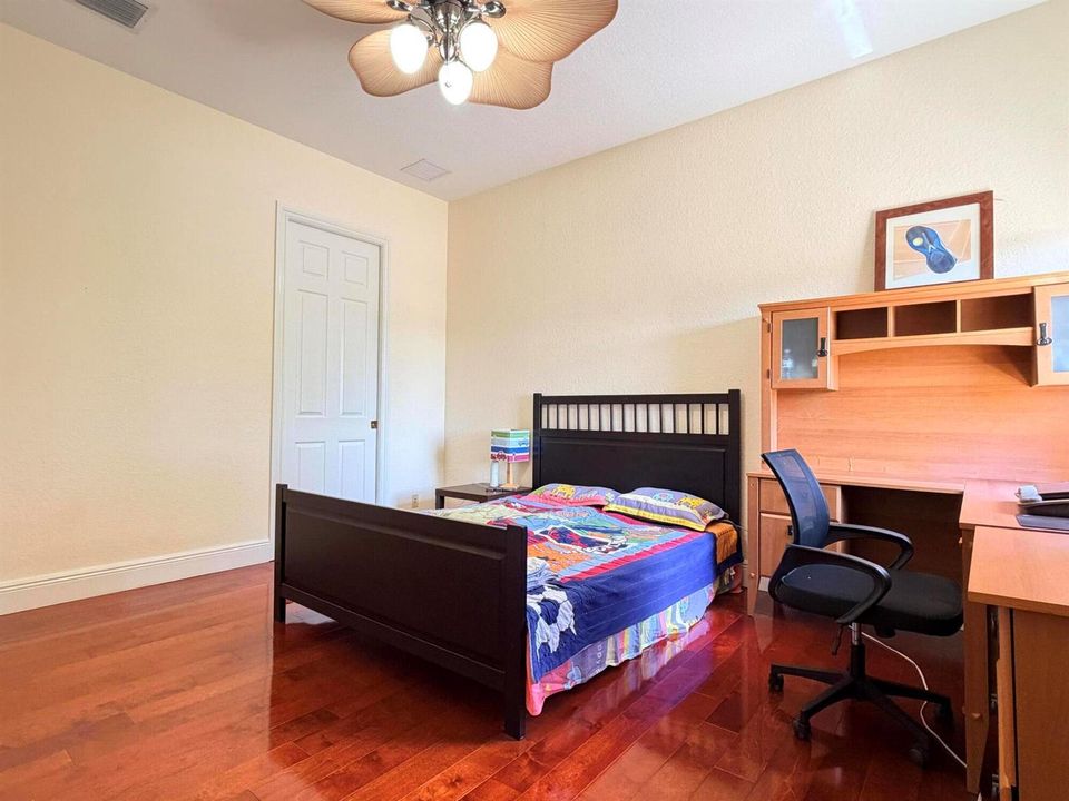 Guest Bedroom 3_2