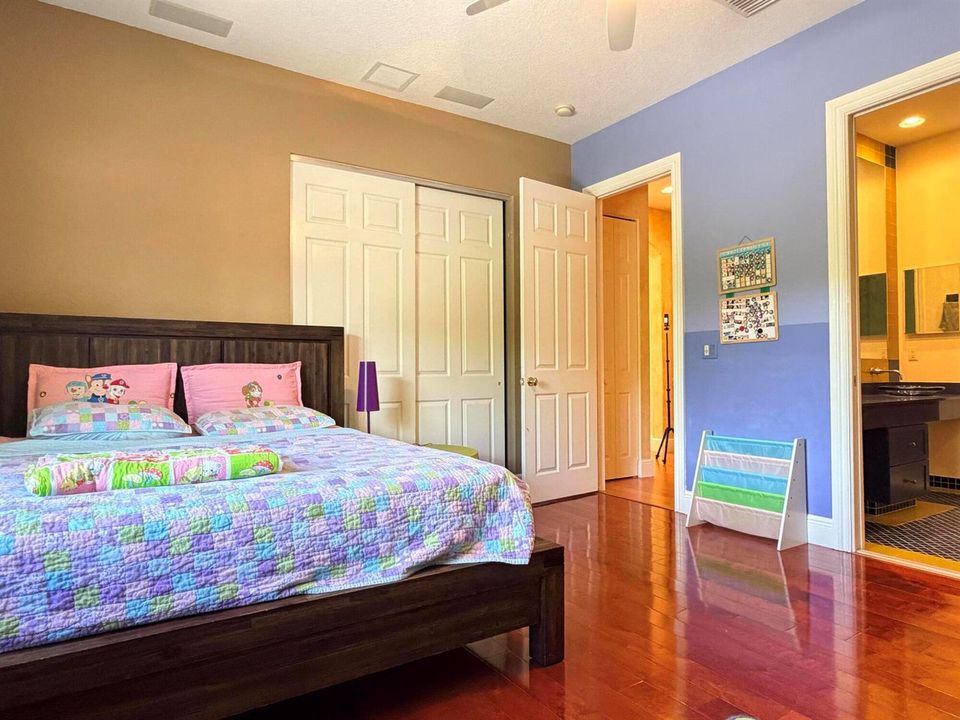 Guest Bedroom 4_2