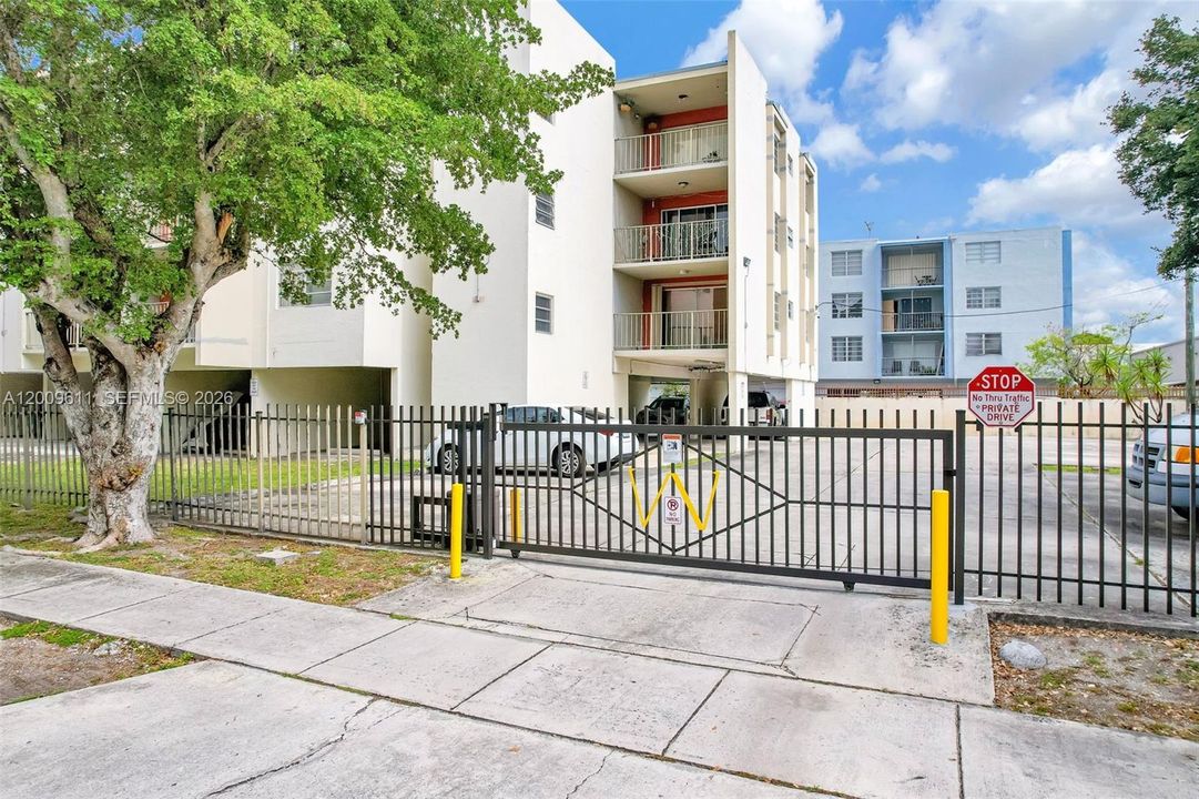 En Venta: $199,500 (2 camas, 1 baños, 815 Pies cuadrados)