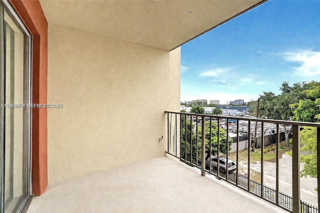 En Venta: $199,500 (2 camas, 1 baños, 815 Pies cuadrados)