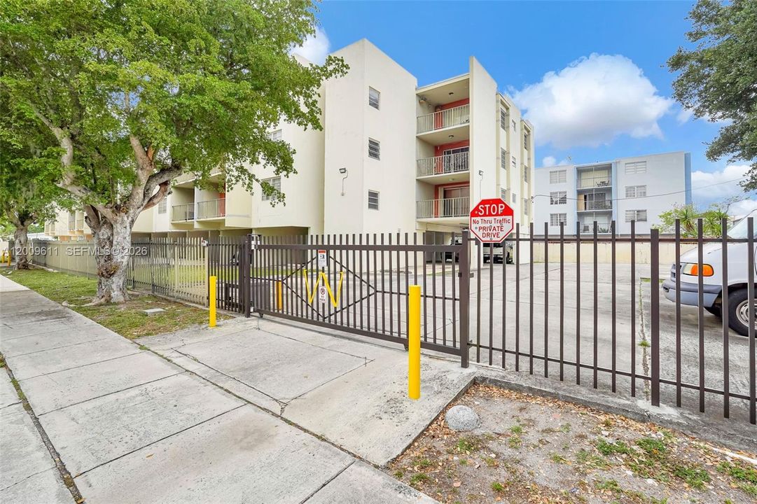 En Venta: $199,500 (2 camas, 1 baños, 815 Pies cuadrados)