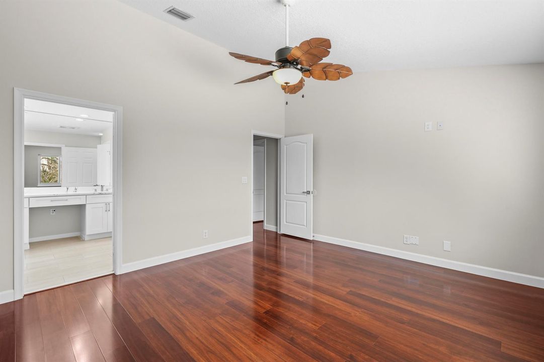 3189 SW Solitaire Palm Dr