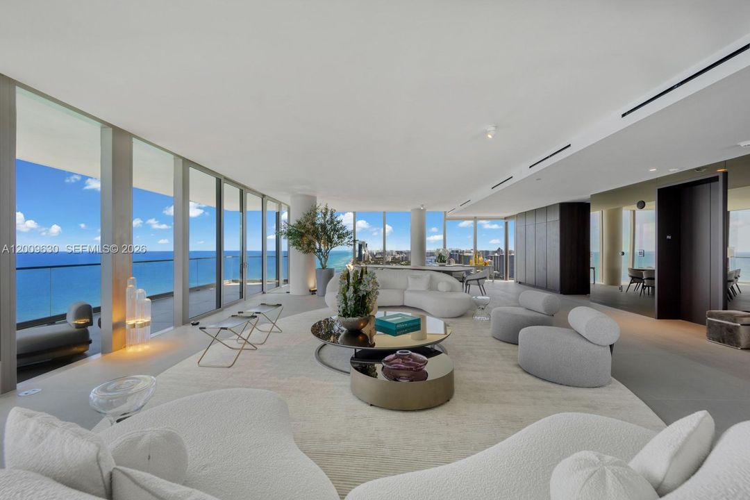 Vendido Recientemente: $8,500,000 (5 camas, 6 baños, 5832 Pies cuadrados)