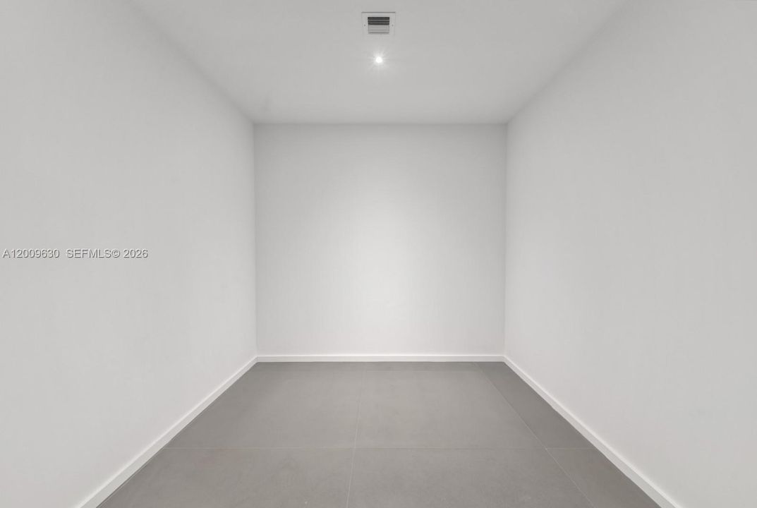 Vendido Recientemente: $8,500,000 (5 camas, 6 baños, 5832 Pies cuadrados)