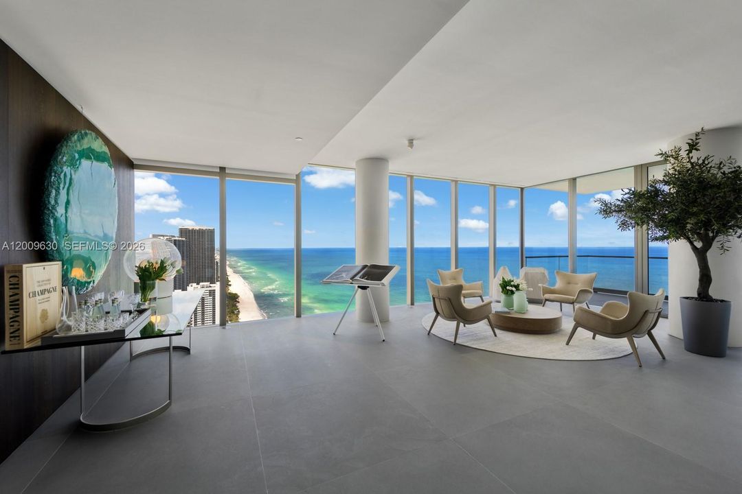Vendido Recientemente: $8,500,000 (5 camas, 6 baños, 5832 Pies cuadrados)