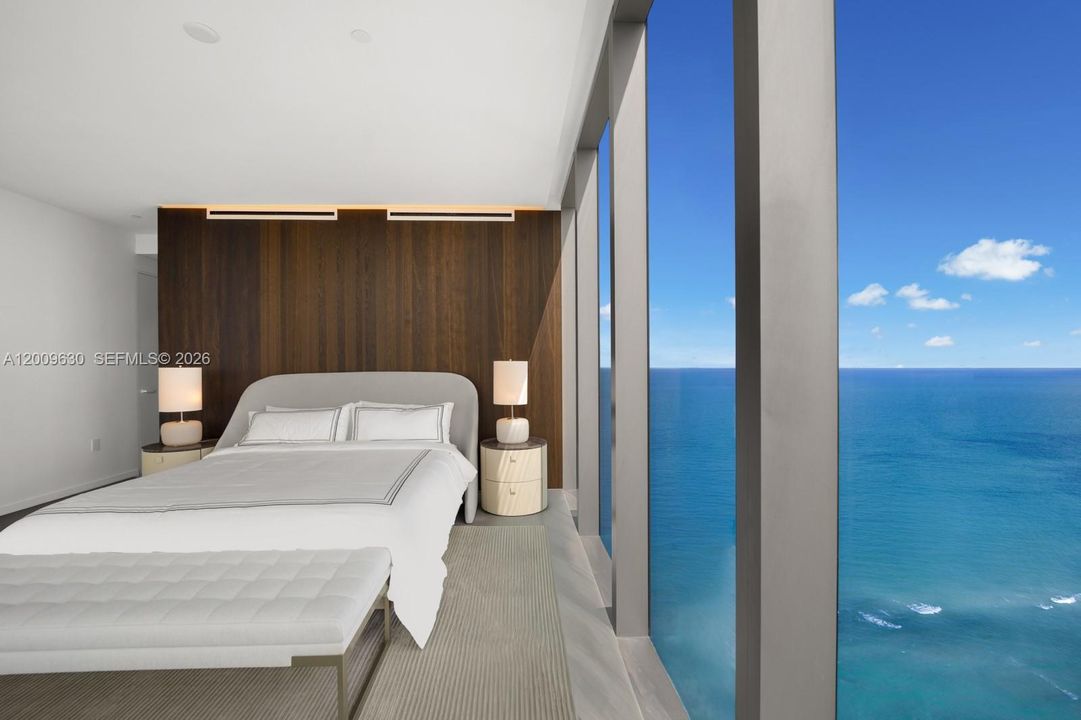 Vendido Recientemente: $8,500,000 (5 camas, 6 baños, 5832 Pies cuadrados)