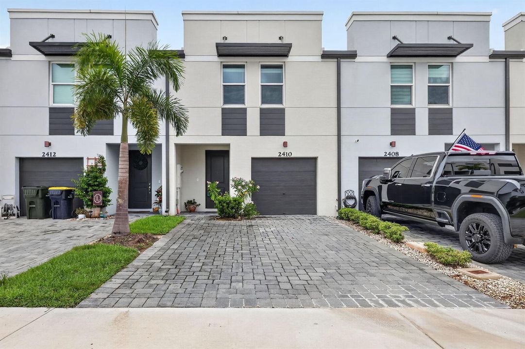 1-web-or-mls-5P1A4424