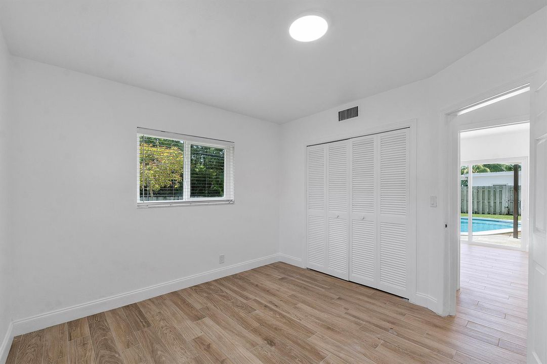 400 SW 9th Ave_024