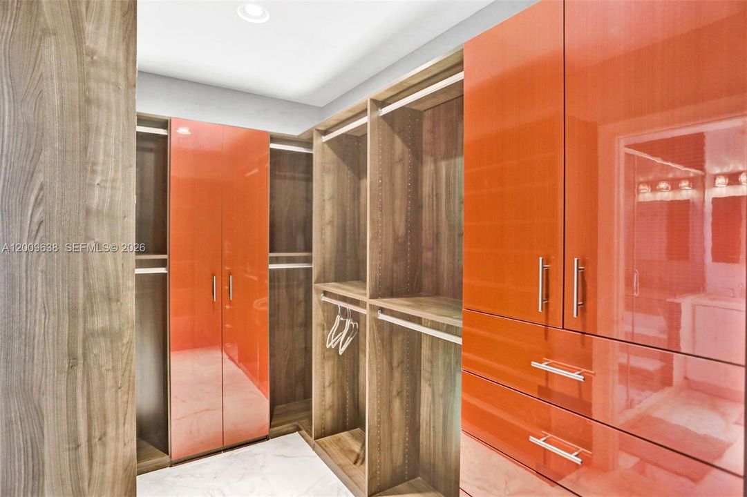 Closet System