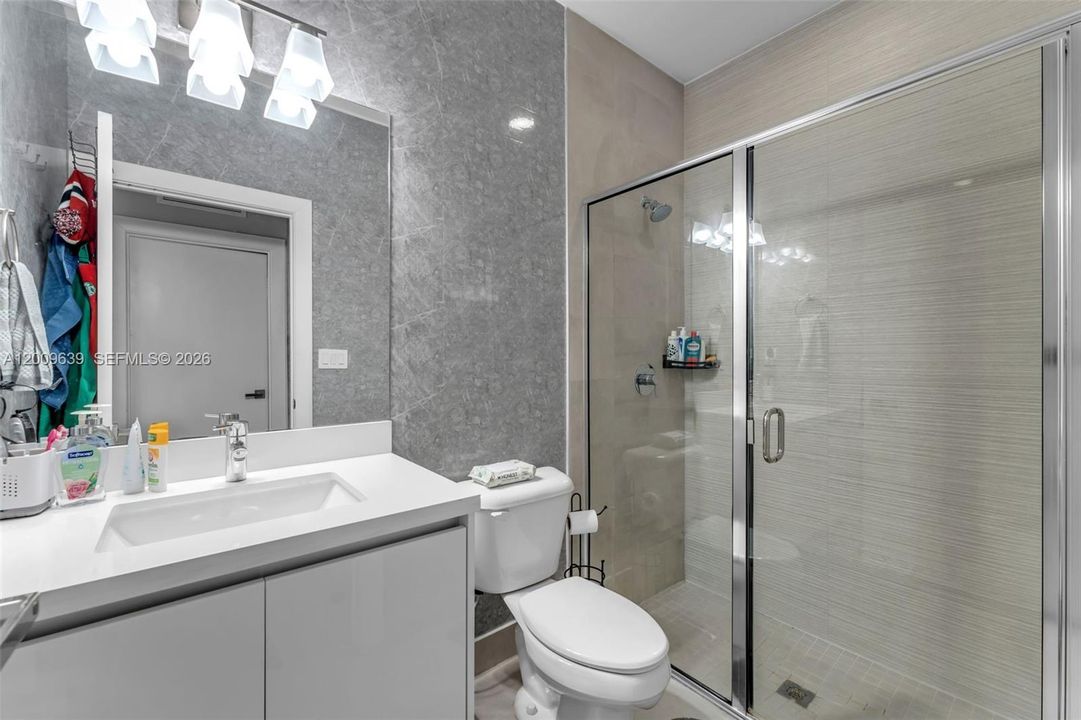 Activo con contrato: $750,000 (3 camas, 3 baños, 1743 Pies cuadrados)