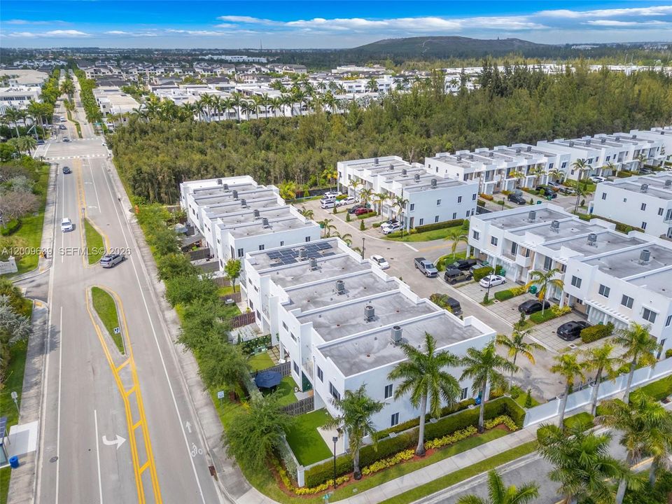 Activo con contrato: $750,000 (3 camas, 3 baños, 1743 Pies cuadrados)