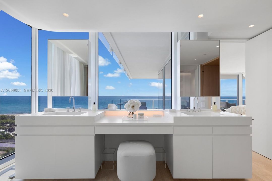 En Venta: $31,900,000 (4 camas, 4 baños, 4305 Pies cuadrados)