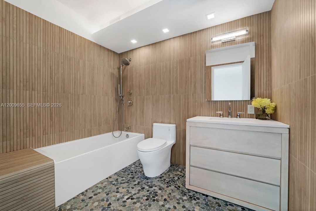 En Renta: $30,000 (5 camas, 6 baños, 4599 Pies cuadrados)