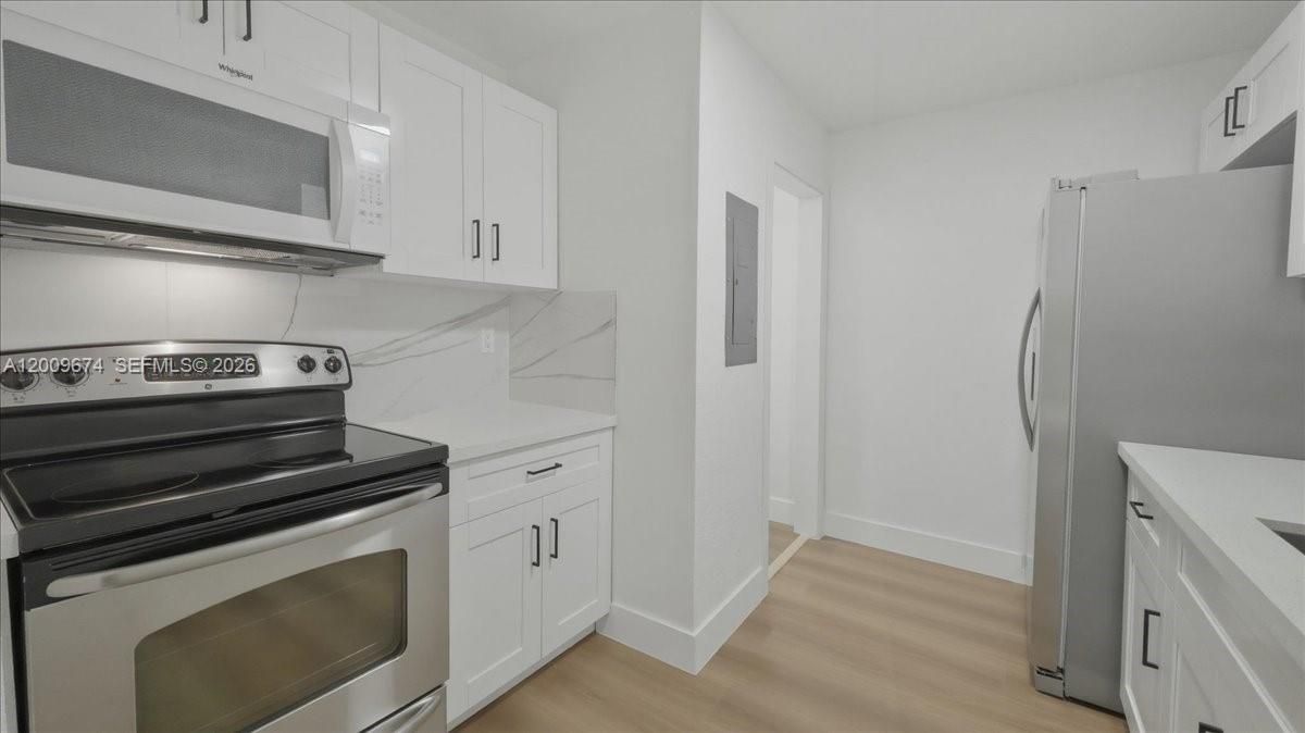 Vendido Recientemente: $390,000 (3 camas, 2 baños, 988 Pies cuadrados)