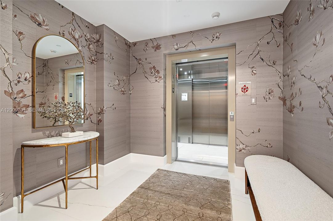 Recently Sold: $6,600,000 (4 beds, 4 baths, 5205 Square Feet)