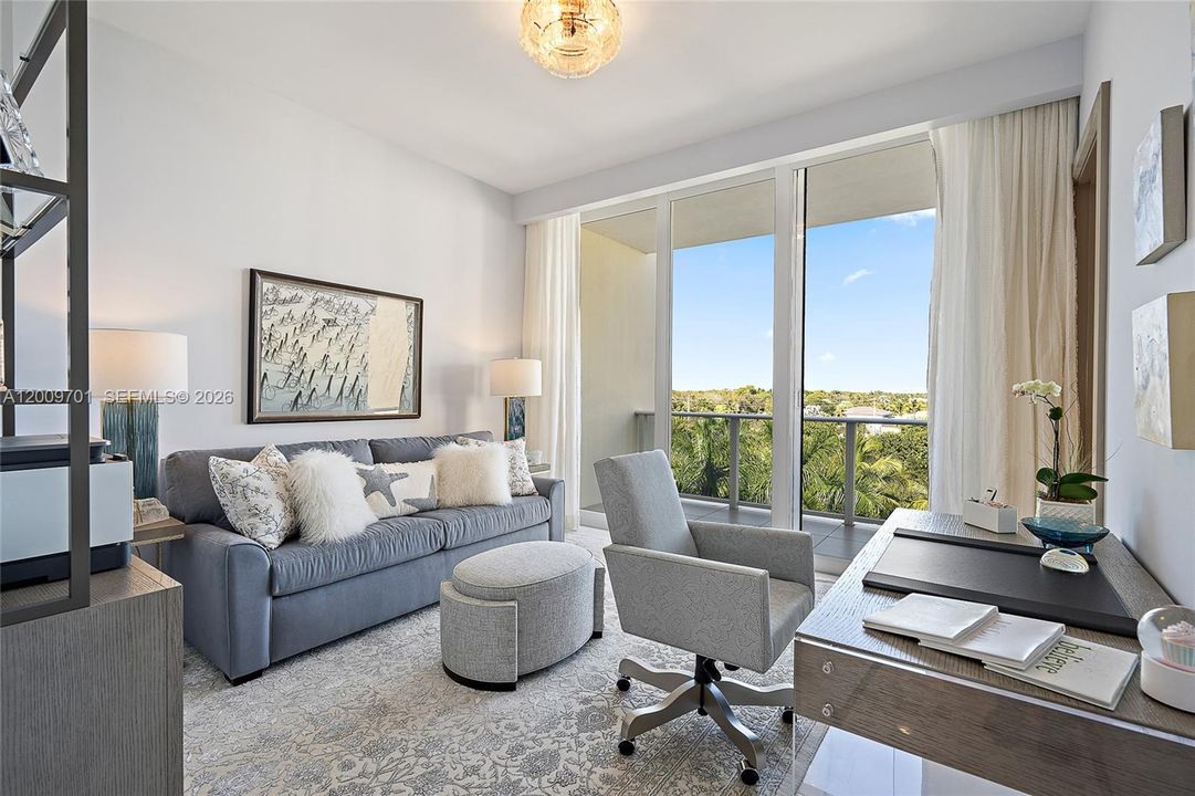 Recently Sold: $6,600,000 (4 beds, 4 baths, 5205 Square Feet)