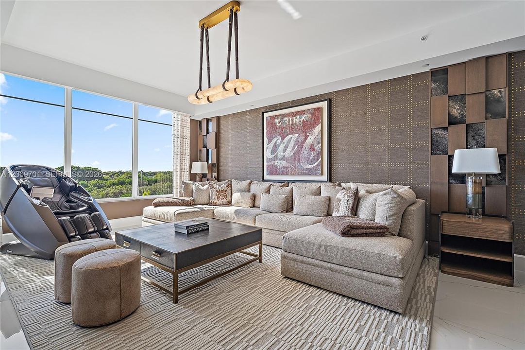 Recently Sold: $6,600,000 (4 beds, 4 baths, 5205 Square Feet)