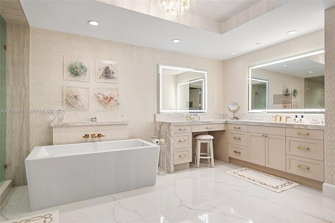 Recently Sold: $6,600,000 (4 beds, 4 baths, 5205 Square Feet)