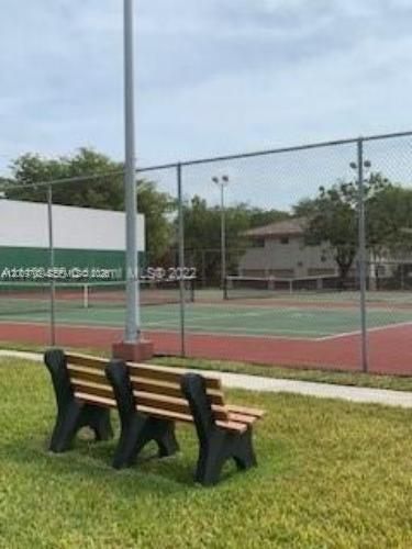 Active With Contract: $3,650 (3 beds, 2 baths, 1470 Square Feet)