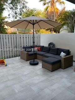 Active With Contract: $3,650 (3 beds, 2 baths, 1470 Square Feet)