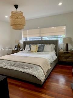 Active With Contract: $3,650 (3 beds, 2 baths, 1470 Square Feet)