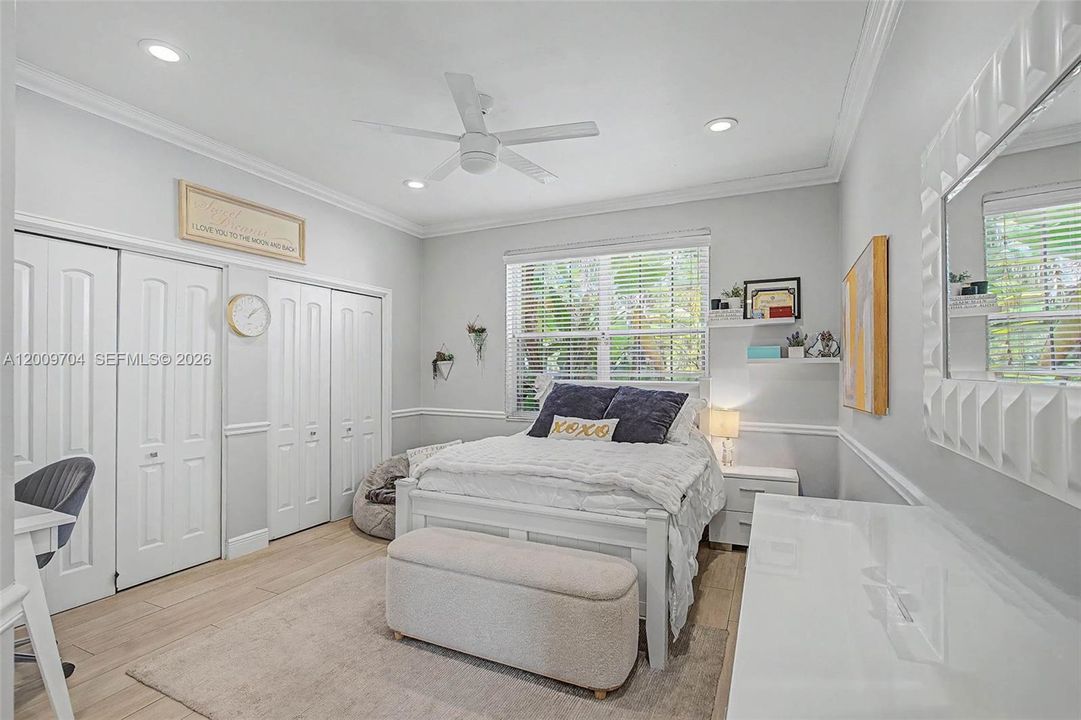 Active With Contract: $3,300,000 (5 beds, 5 baths, 5079 Square Feet)