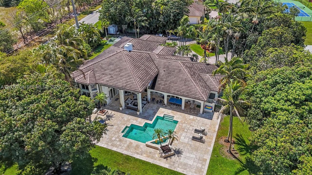 Active With Contract: $3,300,000 (5 beds, 5 baths, 5079 Square Feet)