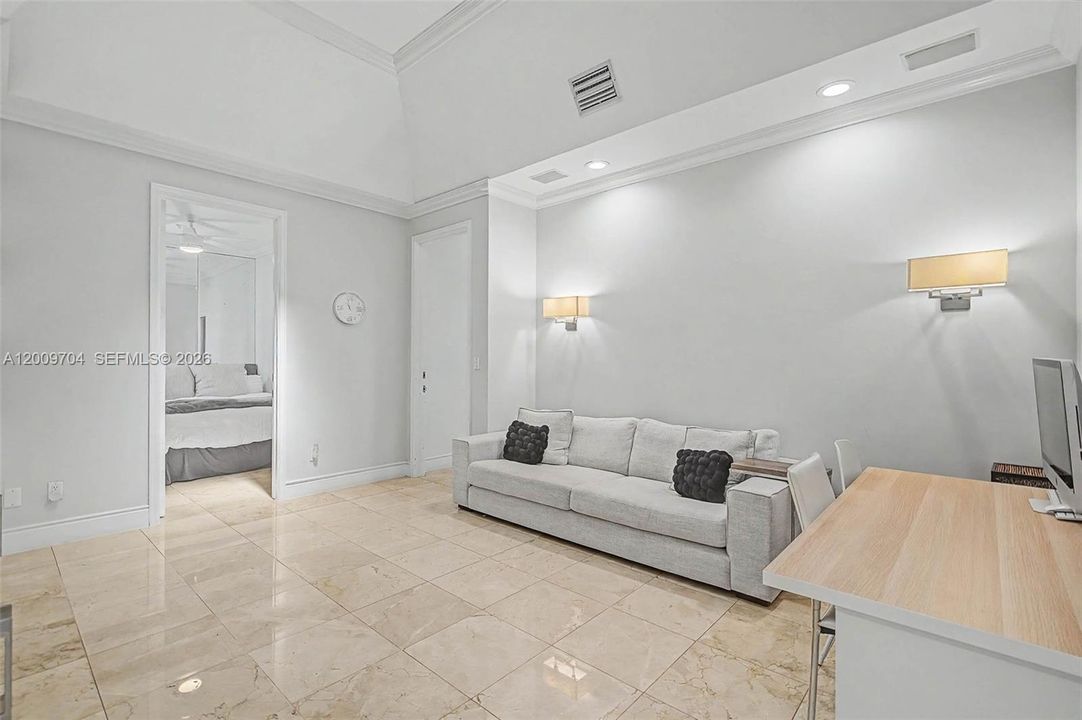 Active With Contract: $3,300,000 (5 beds, 5 baths, 5079 Square Feet)