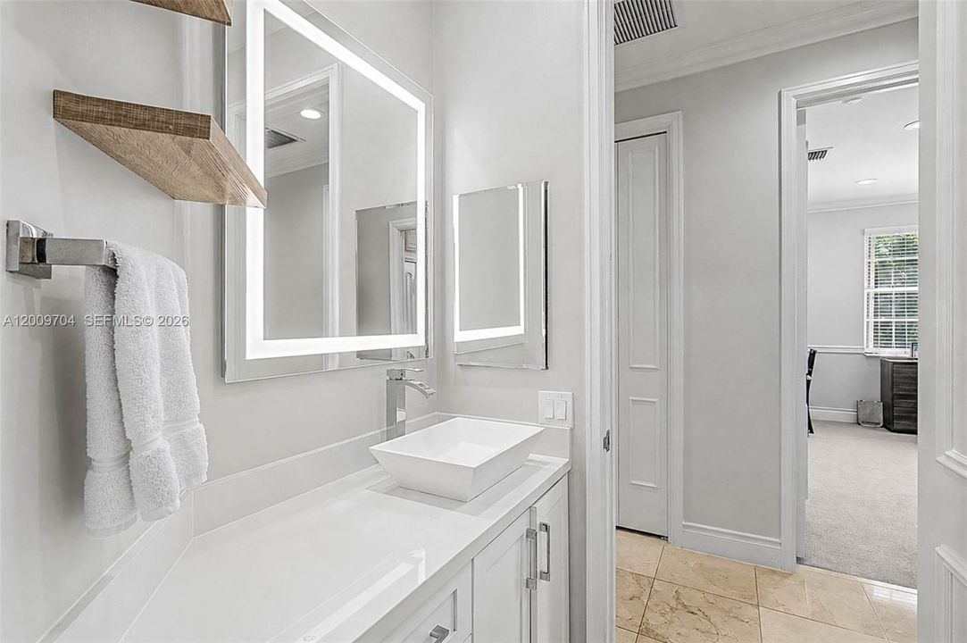 Active With Contract: $3,300,000 (5 beds, 5 baths, 5079 Square Feet)