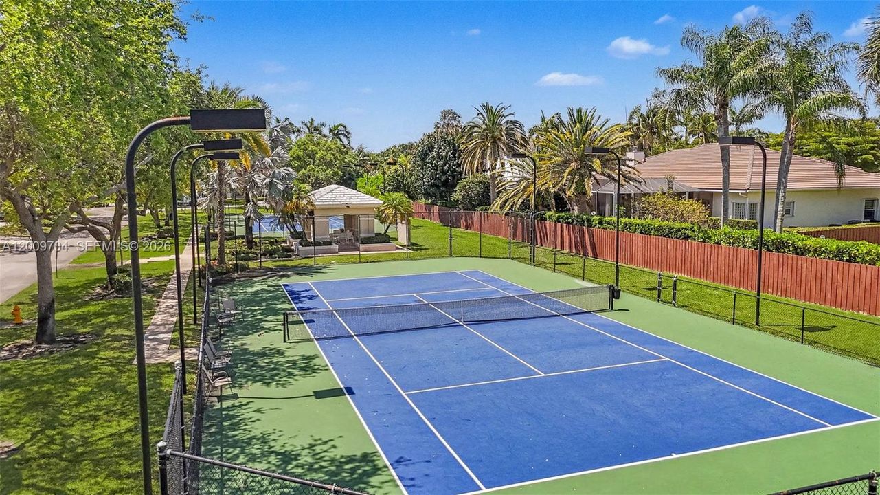 Active With Contract: $3,300,000 (5 beds, 5 baths, 5079 Square Feet)
