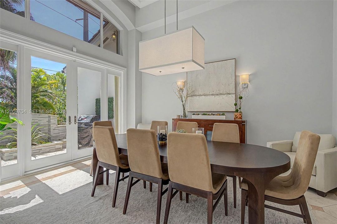 Active With Contract: $3,300,000 (5 beds, 5 baths, 5079 Square Feet)