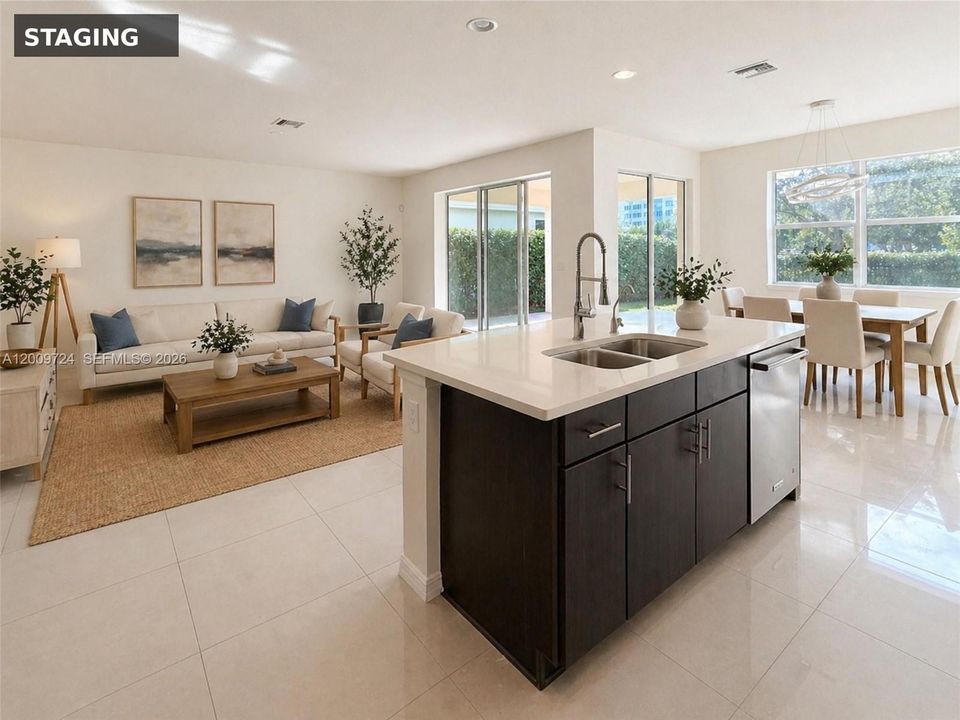 Active With Contract: $909,000 (5 beds, 3 baths, 2501 Square Feet)
