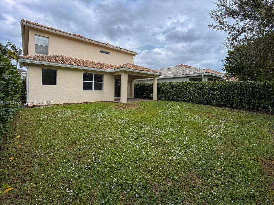 Active With Contract: $909,000 (5 beds, 3 baths, 2501 Square Feet)