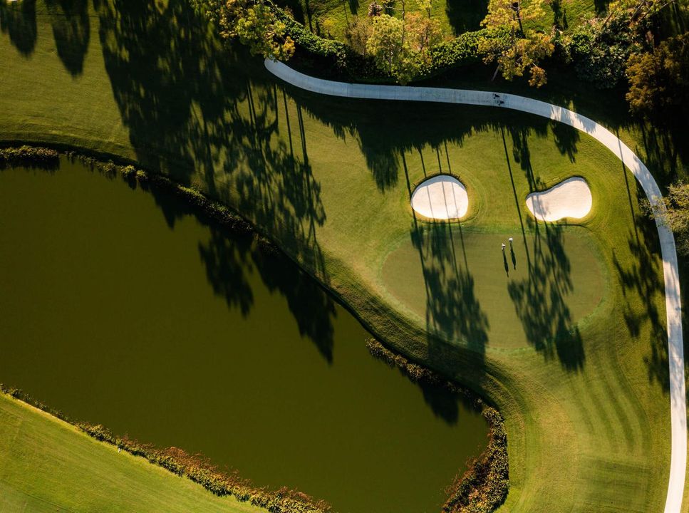 hole-16-green-65de45a1399b4