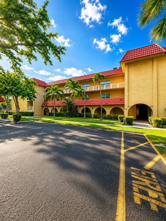 For Sale: $195,000 (2 beds, 2 baths, 1080 Square Feet)