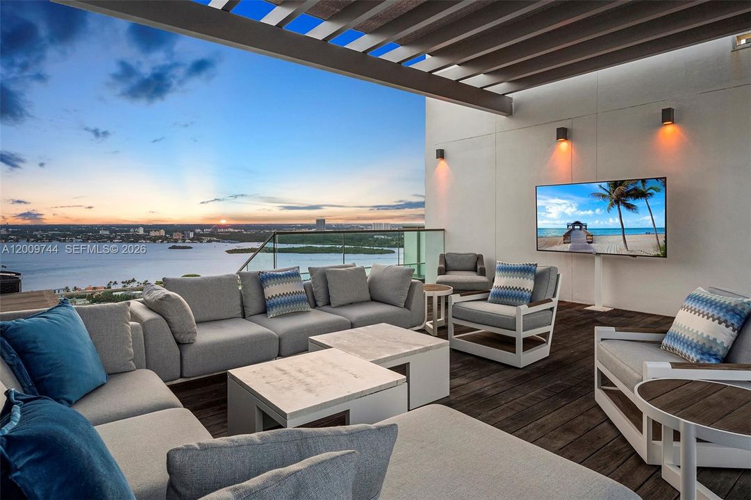 For Sale: $23,950,000 (4 beds, 5 baths, 4900 Square Feet)